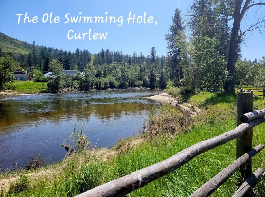 Curlew Earth Home 2Bd W/ Valley & Mountain Views Republic Экстерьер фото